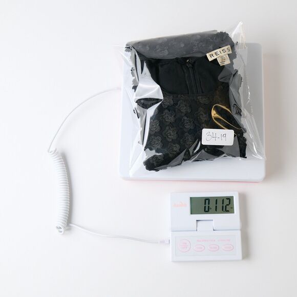 Reiss Women’s Top Sz 4 Black 3D Floral Embroidered Dark Cottagecore Whimsigoth - Picture 8 of 9